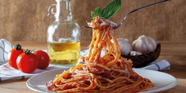 Espaguetis con salsa de ibéricos