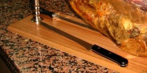 ¿Sabes cómo conservar tu jamón en el jamonero?