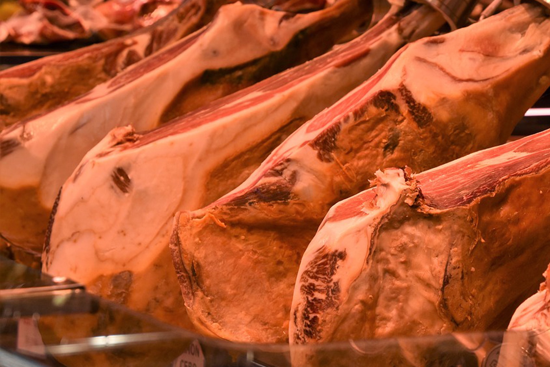 ¿Cómo se cala un jamón ibérico de bellota?